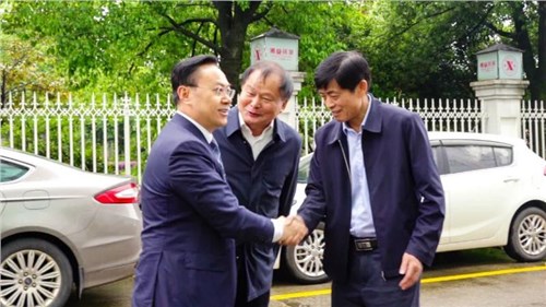 湖南師范大學校長劉仲華院士、副校長唐賢清一行蒞臨集團益陽茶廠調研指導